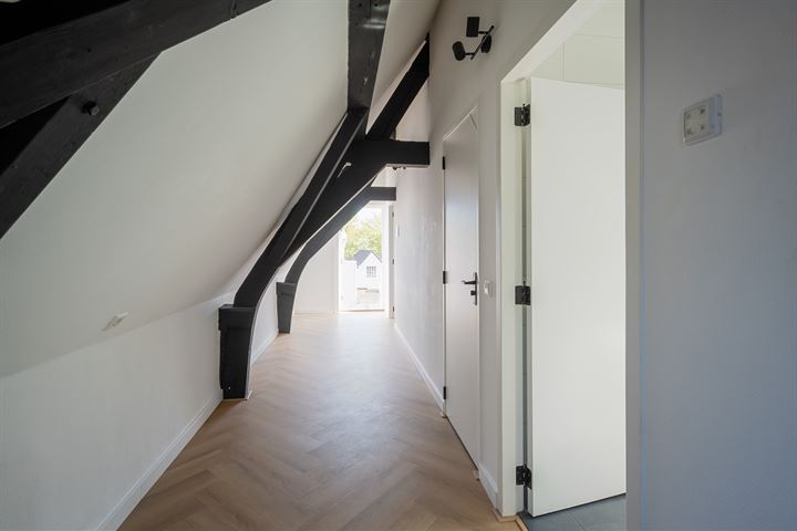 View photo 9 of Hoogstraat 211-D