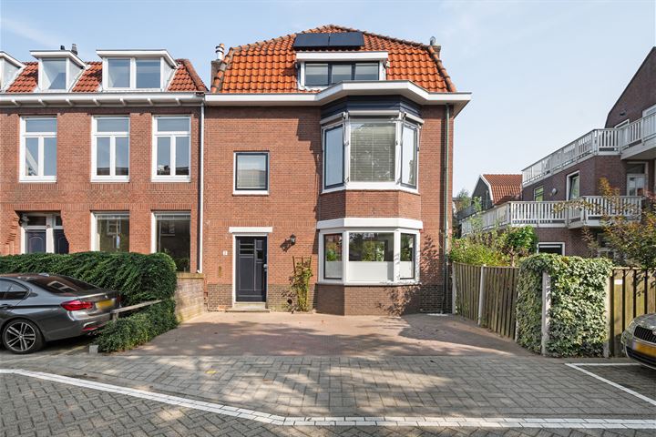 Bekijk foto 1 van Graaf Lodewijk van Nassaustraat 2