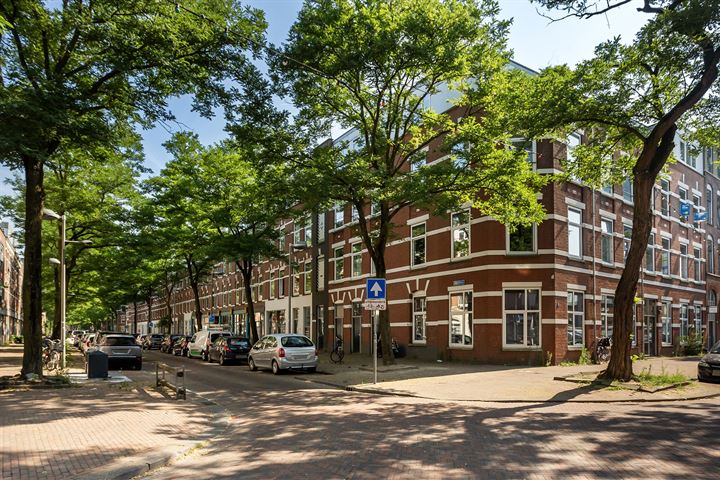 View photo 2 of Atjehstraat 102-B