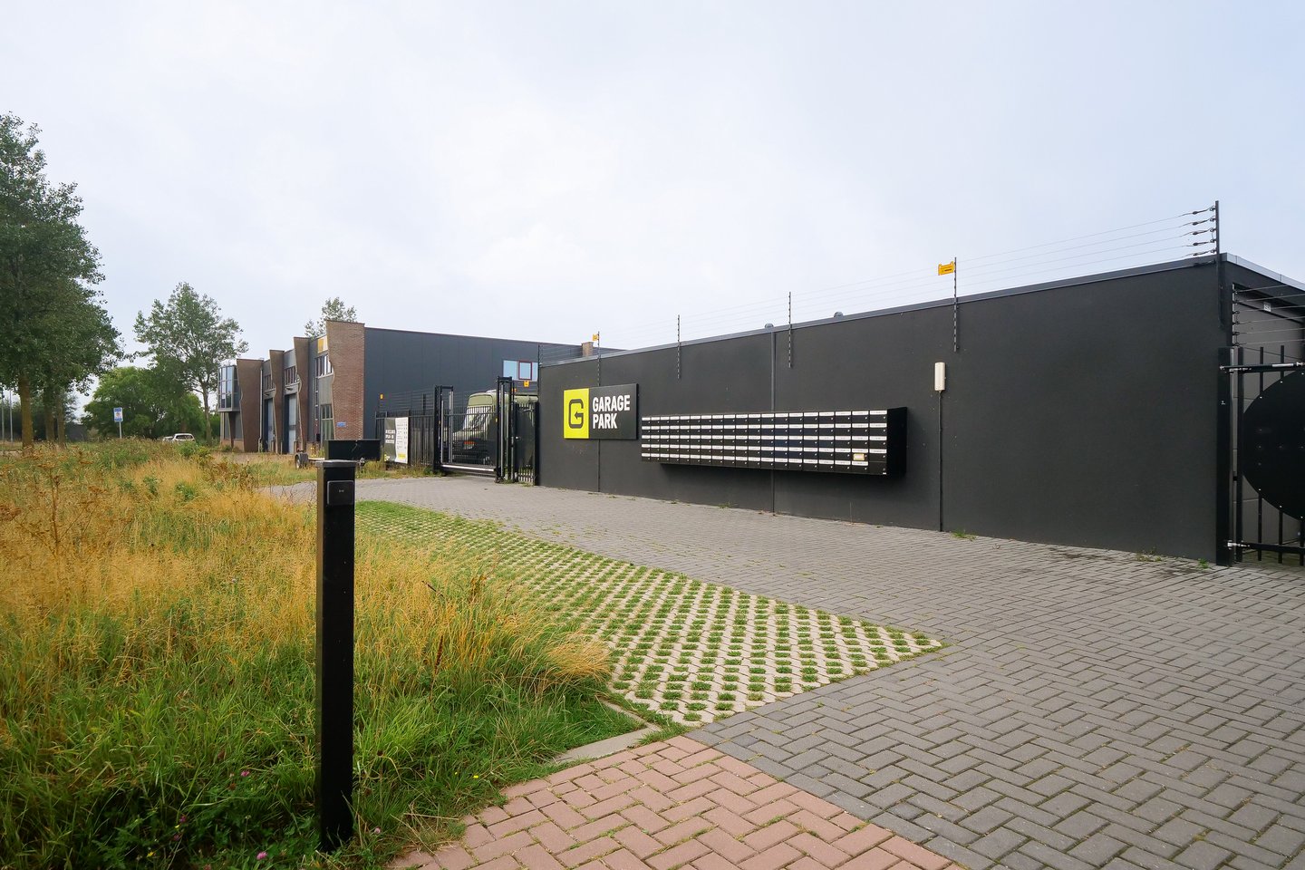 View photo 4 of Burgemeester Ritmeesterweg 22-66