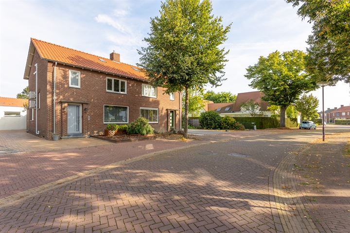 Bekijk foto 1 van Dorpstraat 33