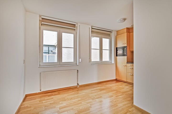 Foto 10 van Wervelstraat 12