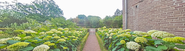 Bekijk 360° foto van Entree van Prinses Margrietlaan 37-A