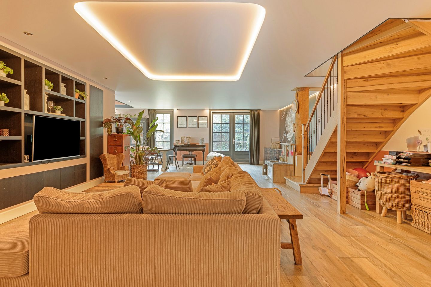 Foto 25 van Westfriesedijk 23