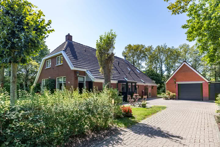 Foto 8 van Taarloseweg 2-A