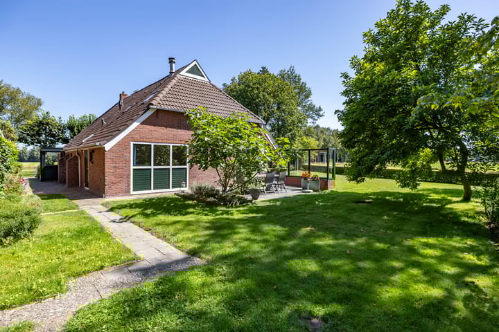 Foto 15 van Taarloseweg 2-A