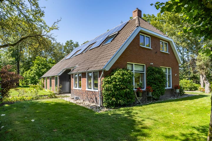 Foto 18 van Taarloseweg 2-A