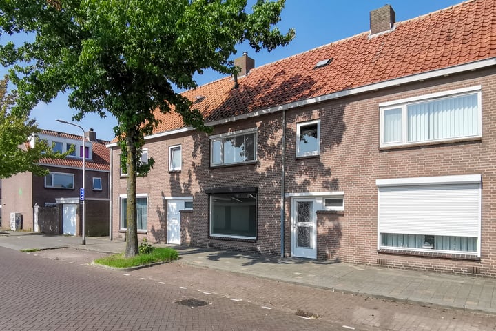 Bekijk foto 43 van Bisschop van Zoesstraat 19-A