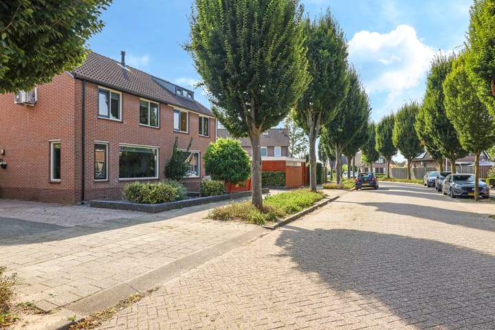 Foto 58 van Planetenlaan 4