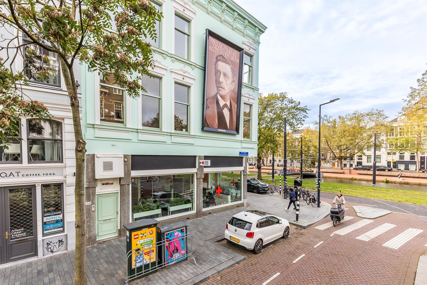 View photo 2 of Van Oldenbarneveltstraat 158