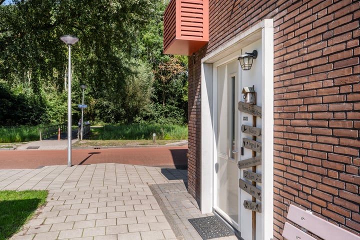 Bekijk foto 3 van Leliestraat 60