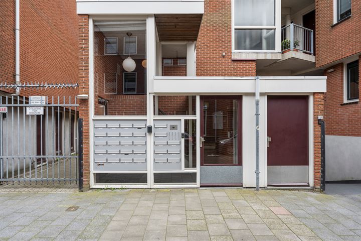 Bekijk foto 30 van Ruychaverstraat 51