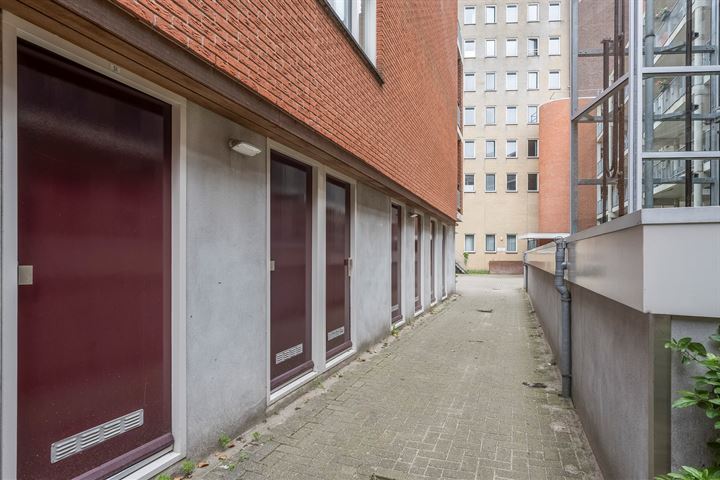 Bekijk foto 36 van Ruychaverstraat 51