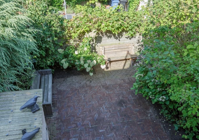 View photo 43 of Menno van Coehoornstraat 14