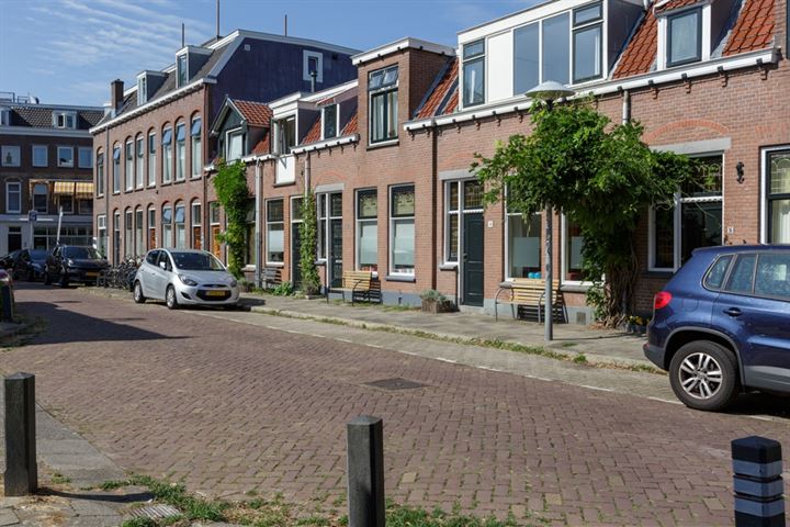 View photo 52 of Menno van Coehoornstraat 14