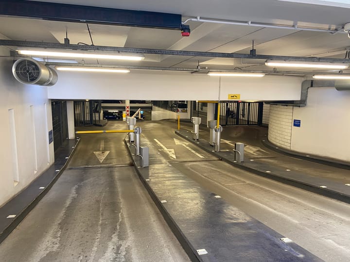 Photo 3 of Februariplein