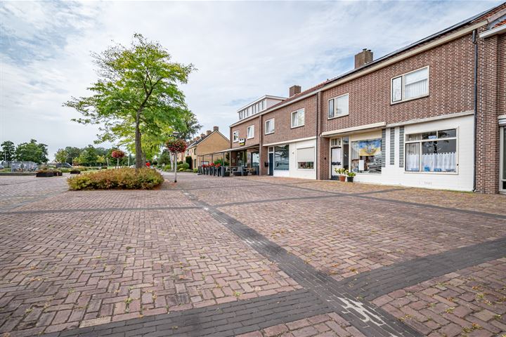 Bekijk foto 5 van St. Hubertus-plaats 31