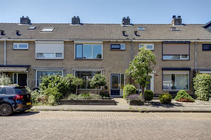 Bekijk foto 33 van Madame Curiestraat 18