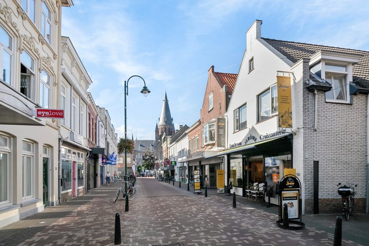 Bekijk foto 42 van Berenstraat 22