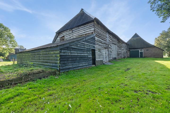 View photo 38 of Dokter Larijweg 96