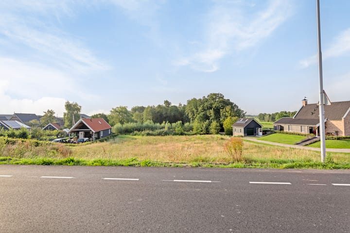 Photo 2 of Lekdijk 12