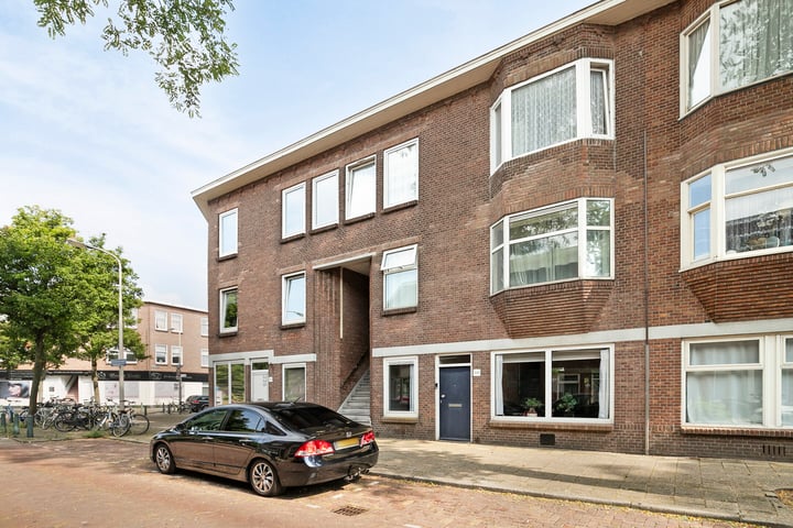 View photo 1 of Deimanstraat 336