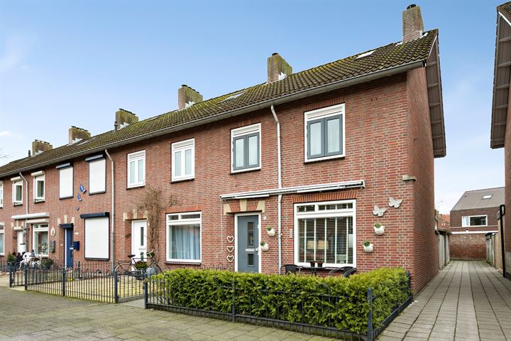 Bekijk foto 39 van Rijnstraat 76