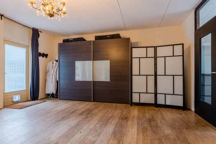 Foto 13 van 2e Maasbosstraat 74