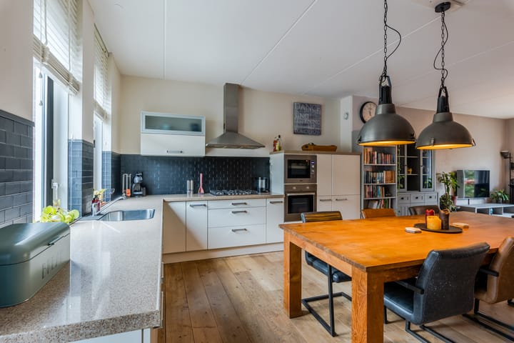 Foto 23 van 2e Maasbosstraat 74