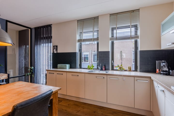 Foto 24 van 2e Maasbosstraat 74