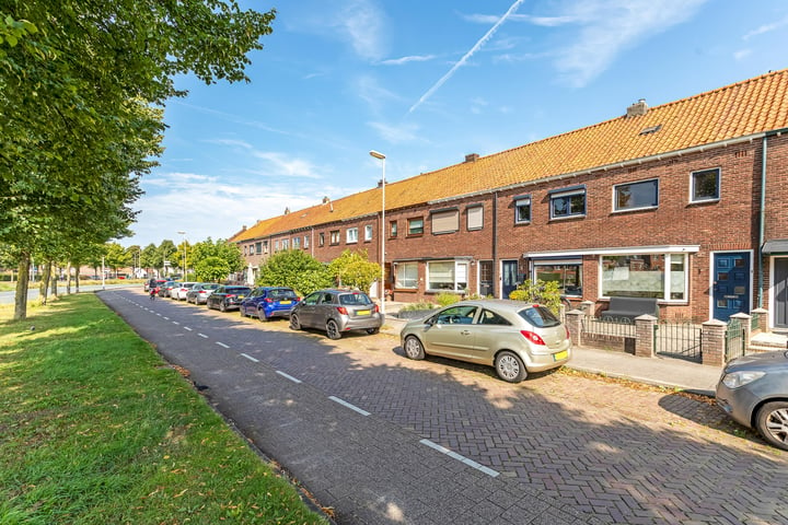 View photo 1 of Lunetstraat 26