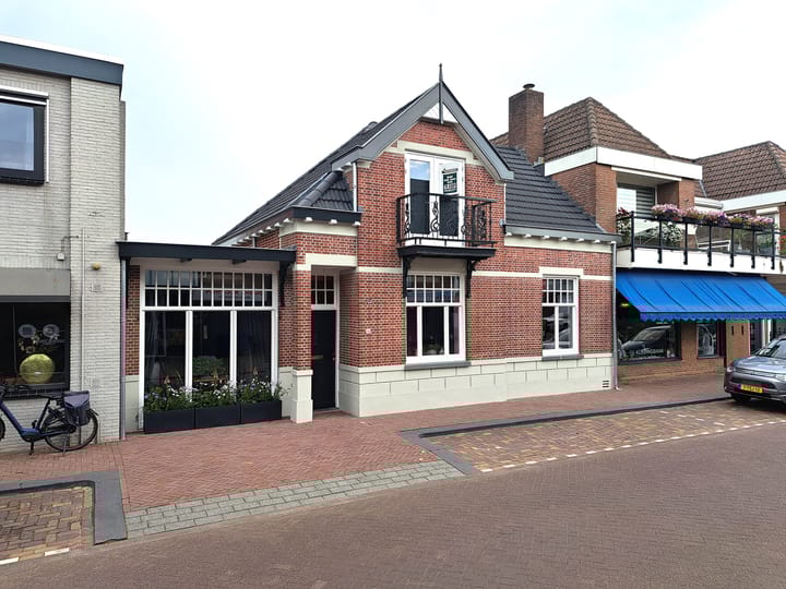 Photo 1 of Raadhuisstraat 11