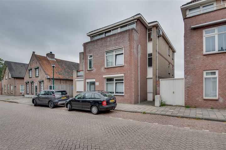 View photo 5 of Hoofdstraat 137-F