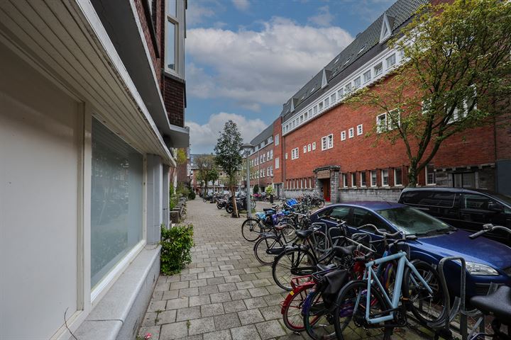 View photo 40 of Floris Versterstraat 16-1