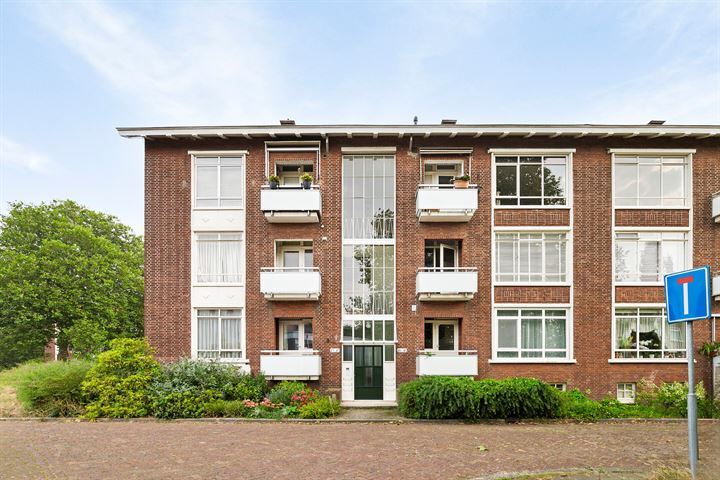 Bekijk foto 4 van Louis Couperusstraat 46