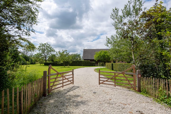 Photo 3 of West Kanaalweg 1