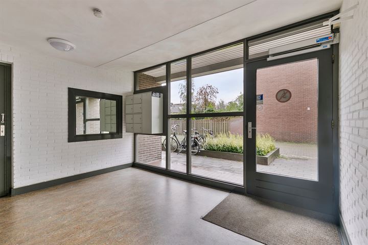 Bekijk foto 33 van Rijnauwenstraat 53