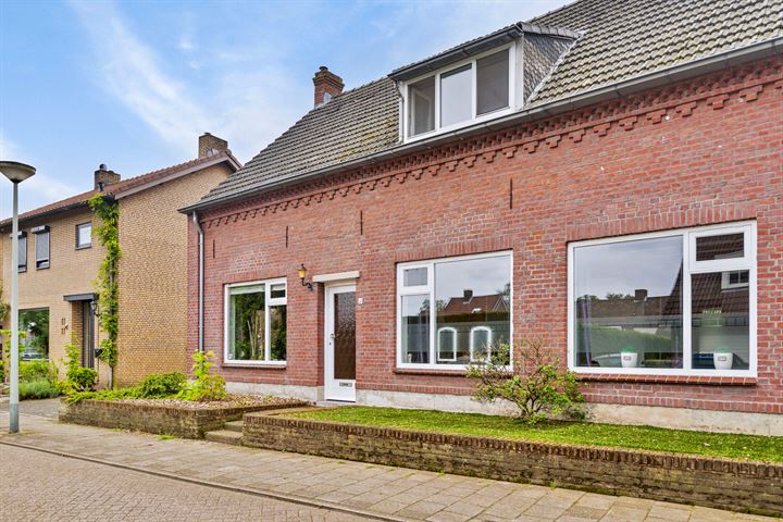 Bekijk foto 2 van Veldstraat 46