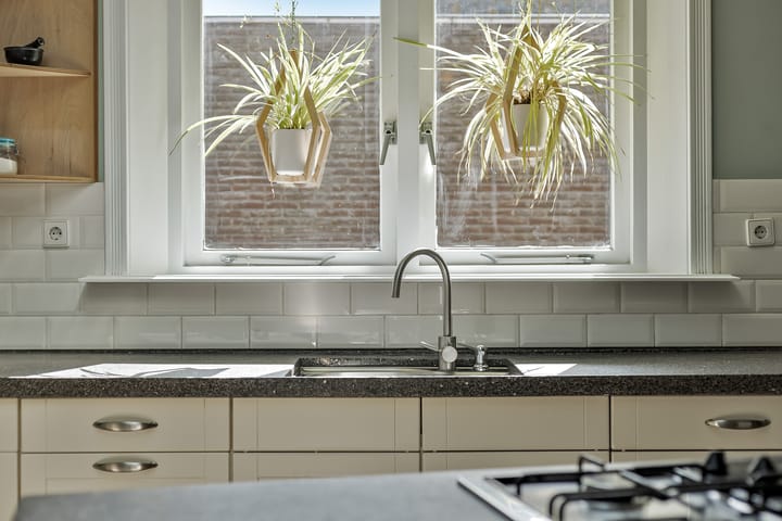 Photo 14 of JH van Aismawei 39