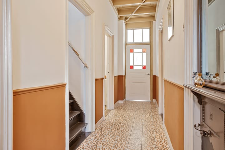 Photo 27 of JH van Aismawei 39