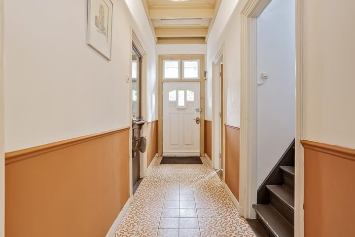 Photo 28 of JH van Aismawei 39