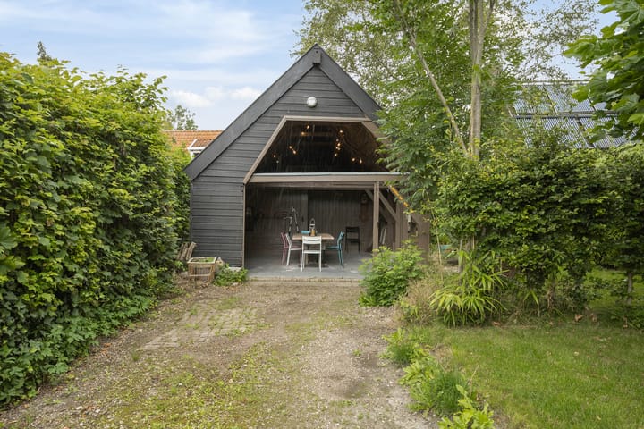 Photo 41 of JH van Aismawei 39