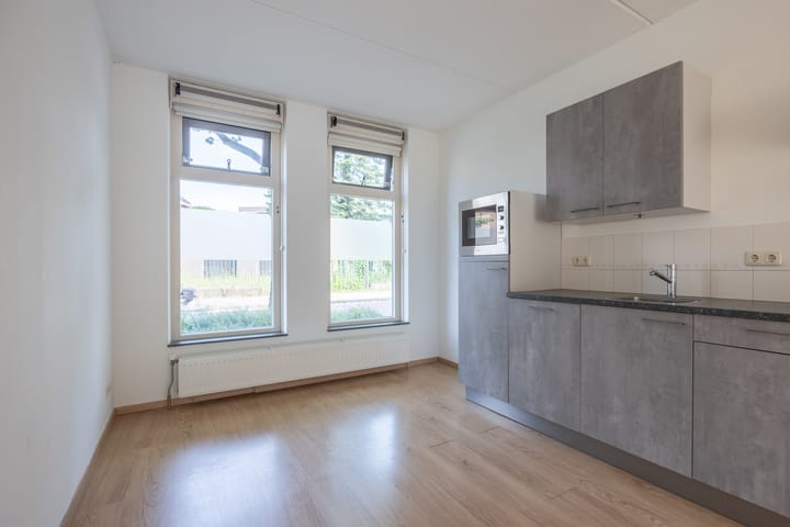 Foto 8 van Emmastraat 99