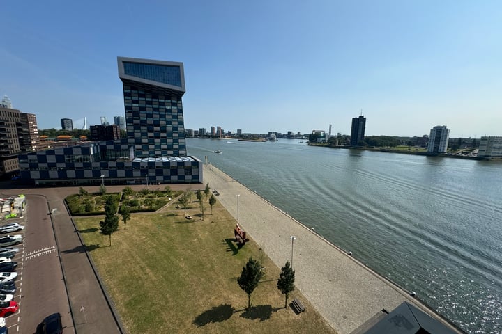 View photo 1 of Lloydkade 453