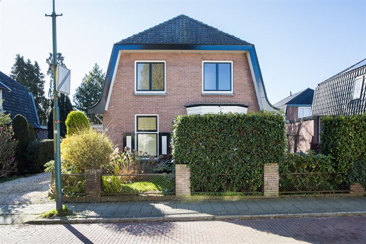 Bekijk foto 2 van Hoofdstraat 18