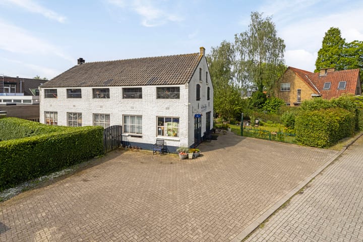 Photo 3 of Zuiderlaan 4