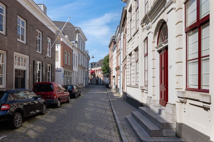 View photo 79 of Postelstraat 59