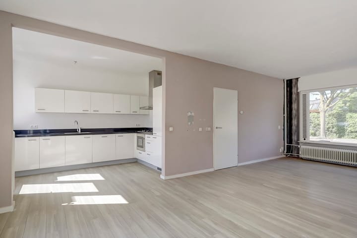 Foto 2 van Weezenhof 6118