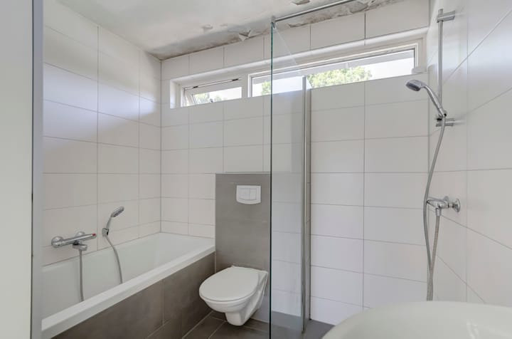 Foto 3 van Weezenhof 6118