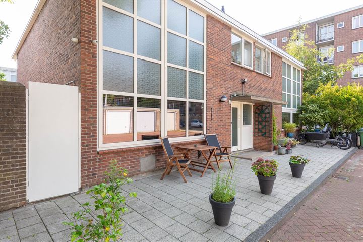 Bekijk foto 1 van Henk Hienschstraat 4